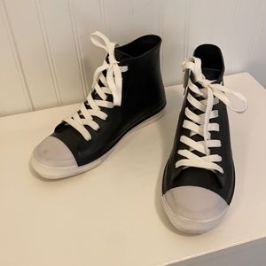 Rubber converse-looking high top rain boots 9